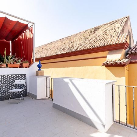 House Sevillana Parking Exterior photo